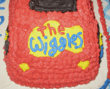 the wiggles big red car cake 04